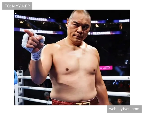 张志磊在家练拳，邻居以为楼上在拆房