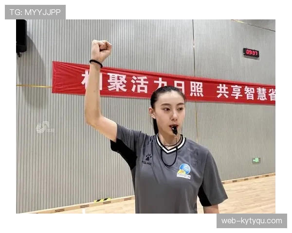 篮球裁判如何通过协商判罚确保比赛公平？